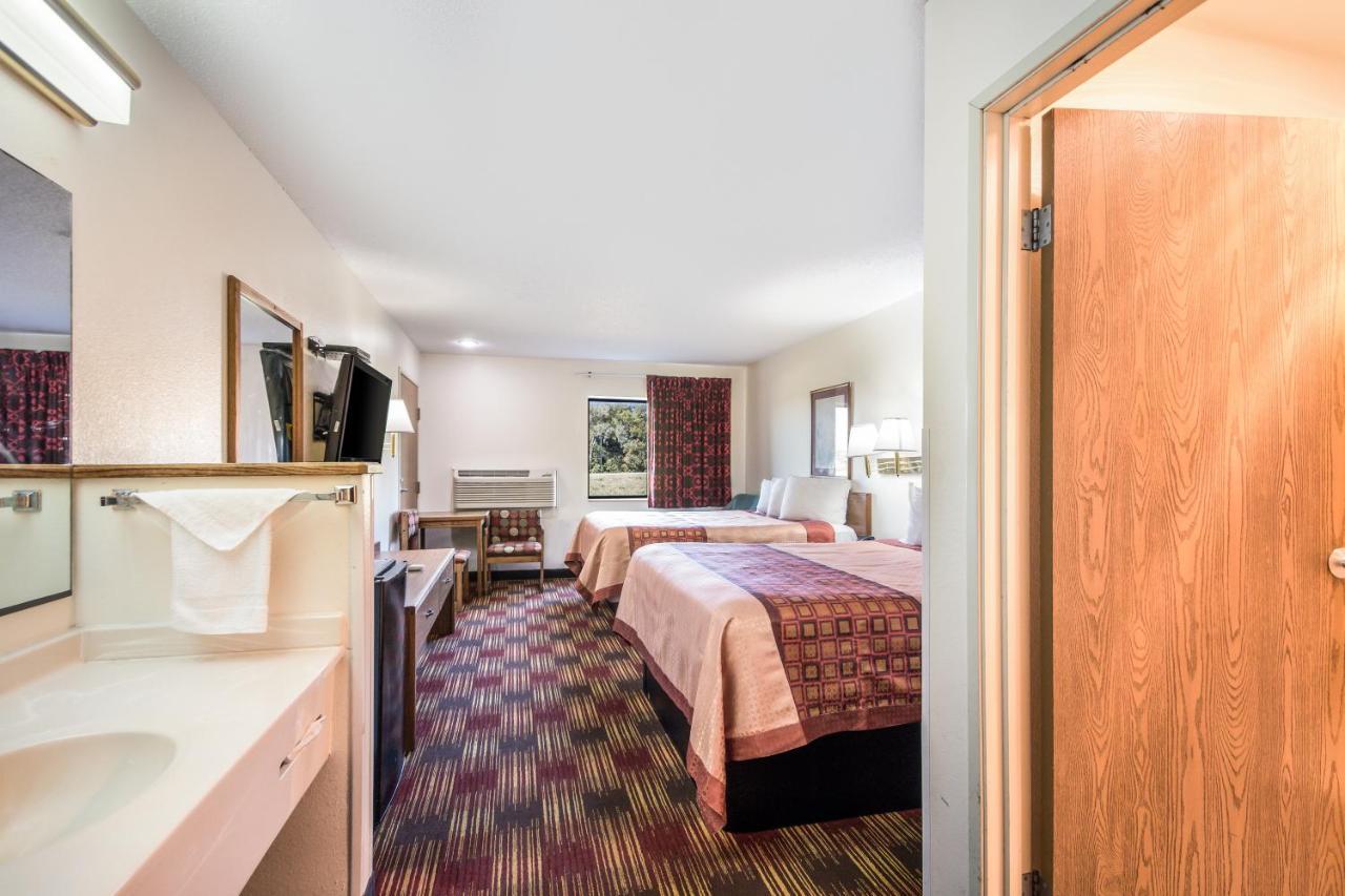 Americas Best Value Inn & Suites Harrisonville Luaran gambar