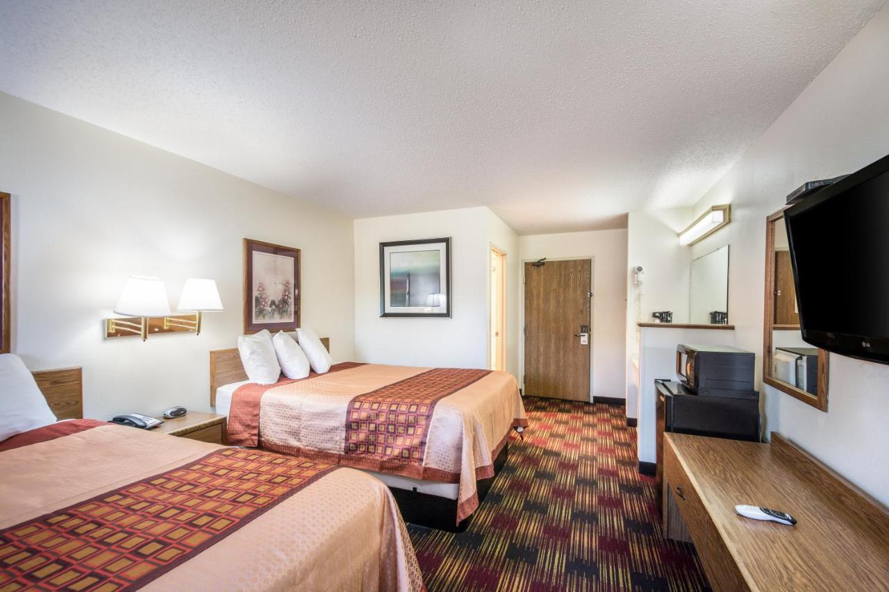 Americas Best Value Inn & Suites Harrisonville Luaran gambar