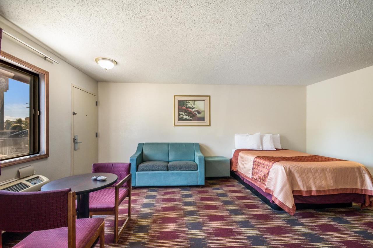 Americas Best Value Inn & Suites Harrisonville Luaran gambar