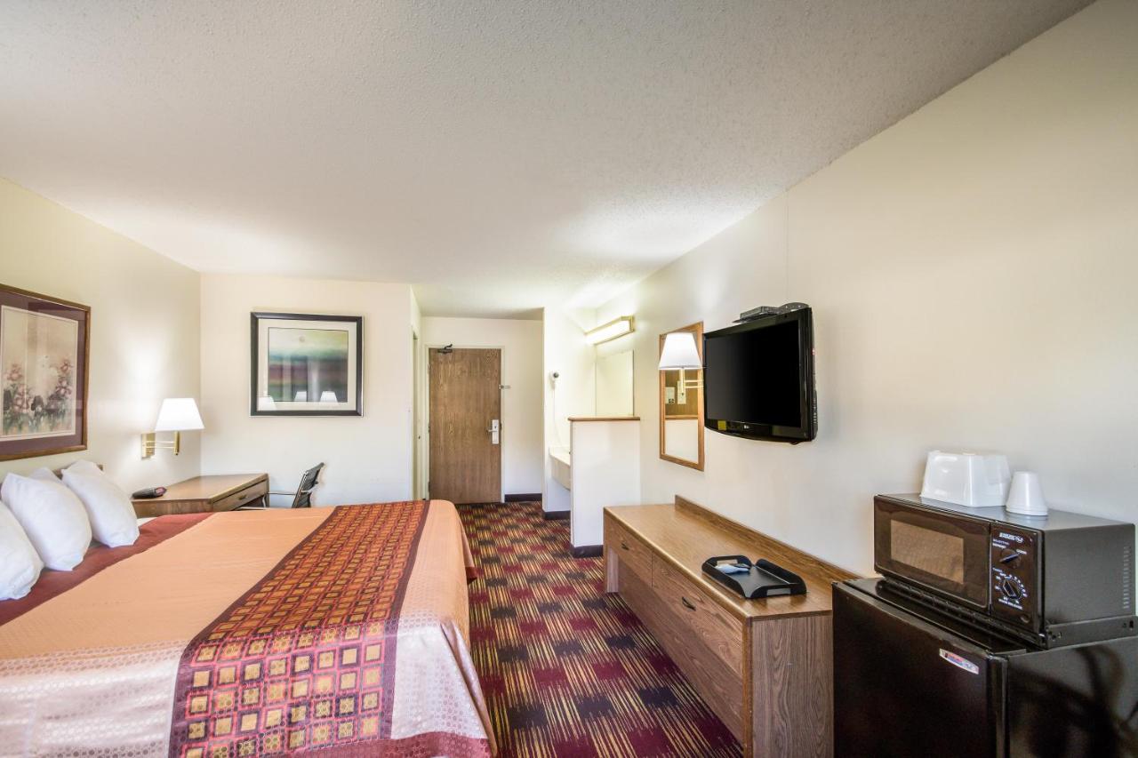 Americas Best Value Inn & Suites Harrisonville Luaran gambar