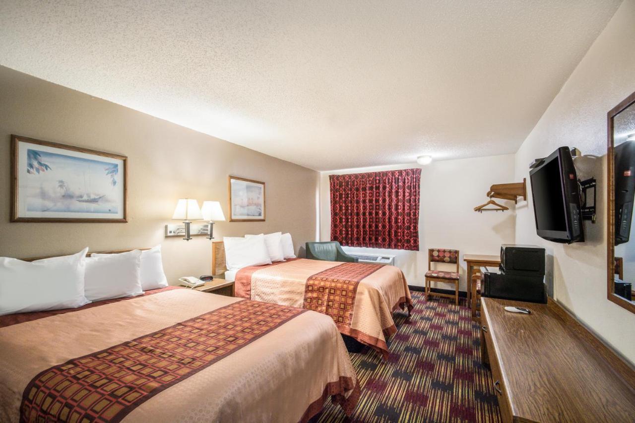 Americas Best Value Inn & Suites Harrisonville Luaran gambar