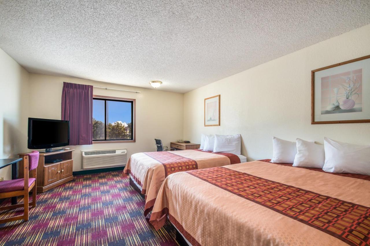 Americas Best Value Inn & Suites Harrisonville Luaran gambar