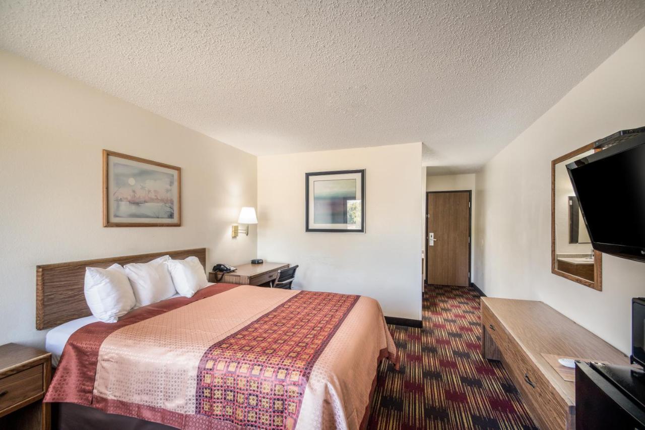 Americas Best Value Inn & Suites Harrisonville Luaran gambar