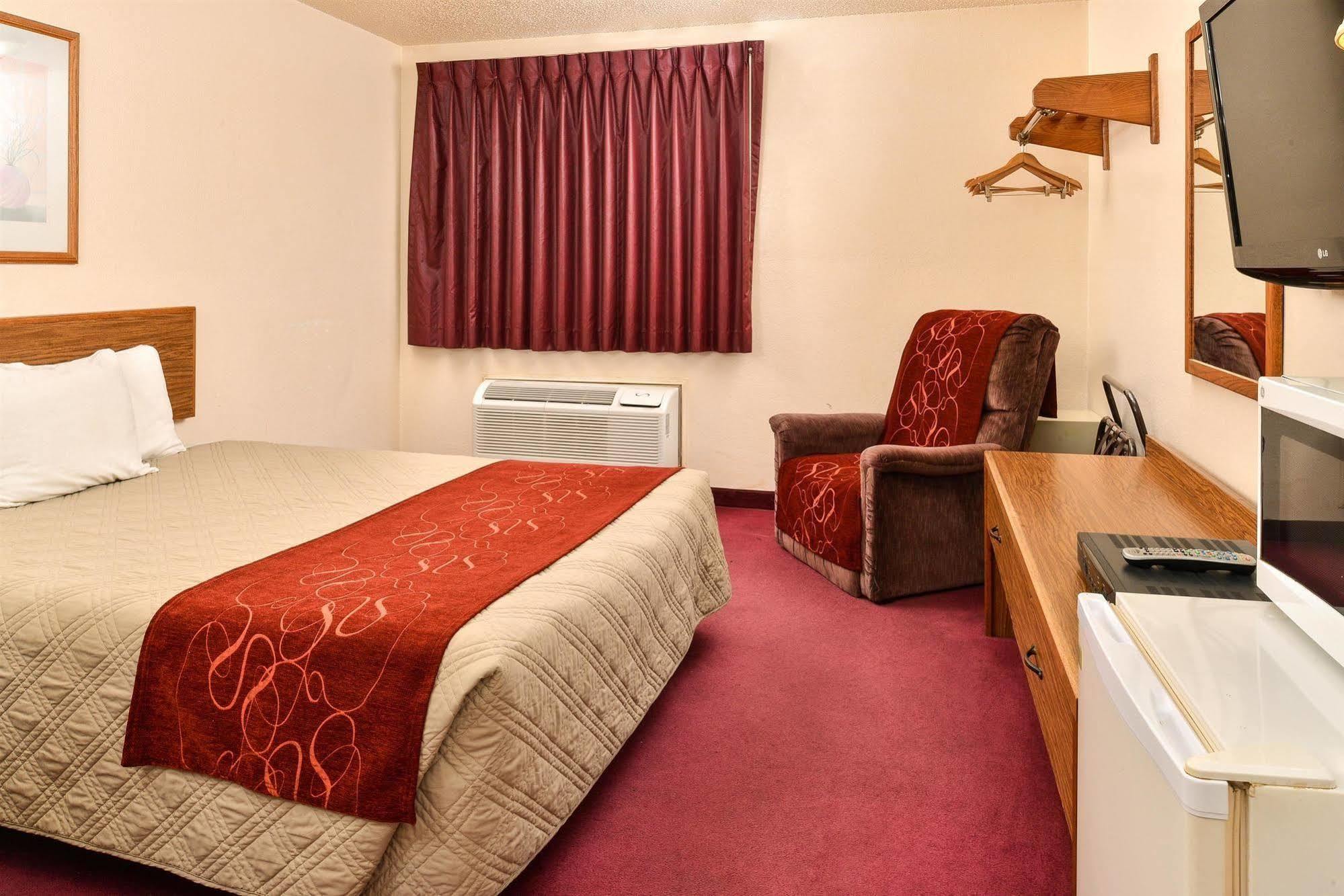 Americas Best Value Inn & Suites Harrisonville Luaran gambar