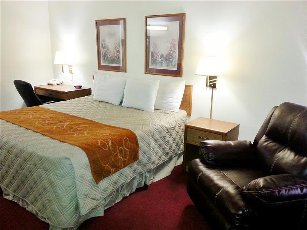 Americas Best Value Inn & Suites Harrisonville Bilik gambar